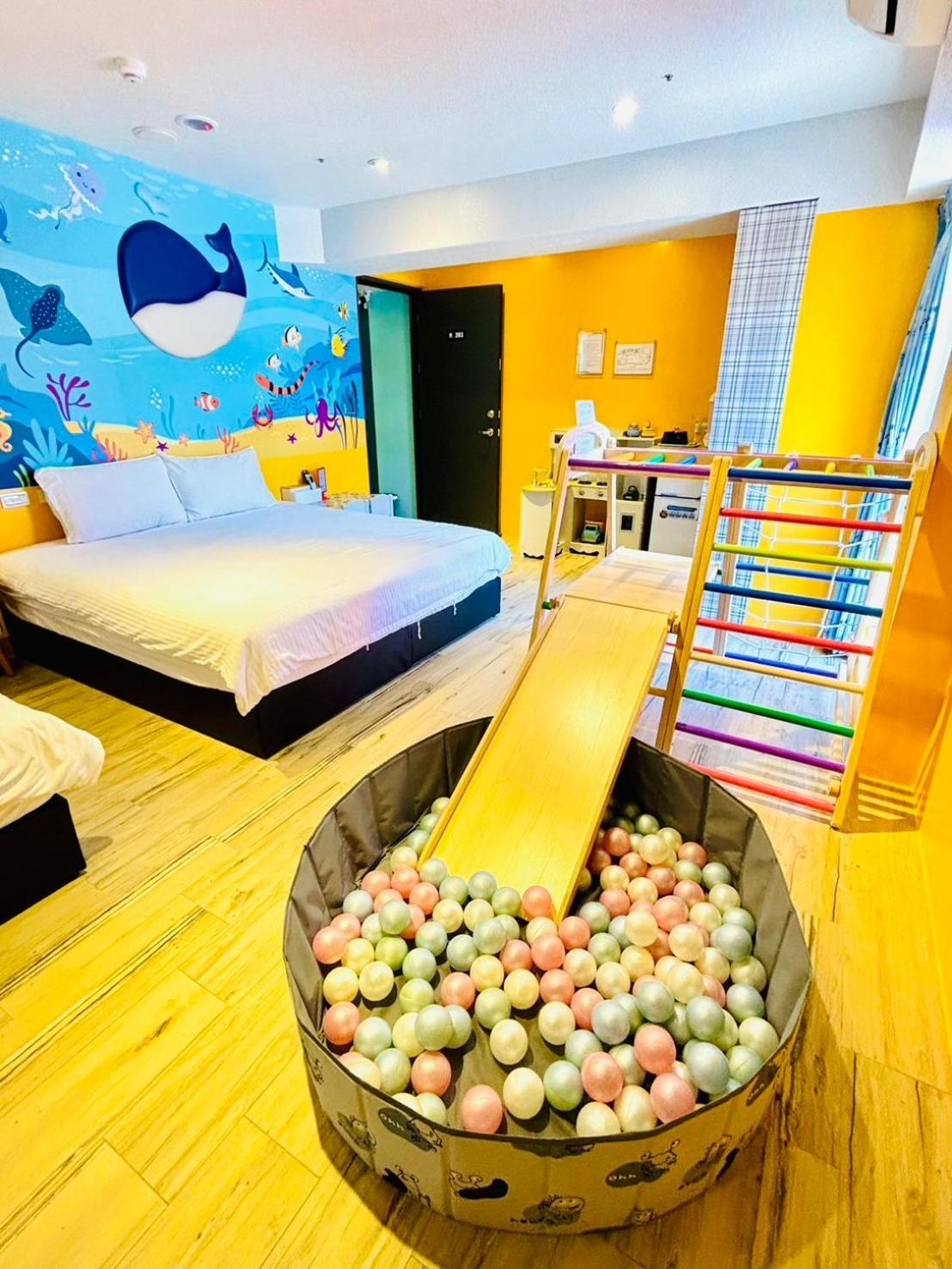 Have Fun Hotel Luodong Exterior photo